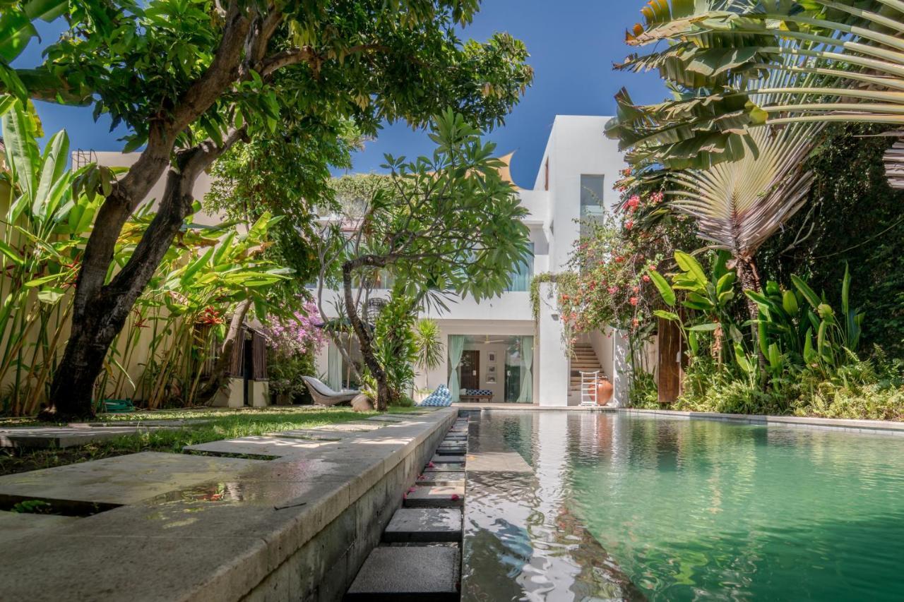 Villa Saffira Seminyak Exterior foto